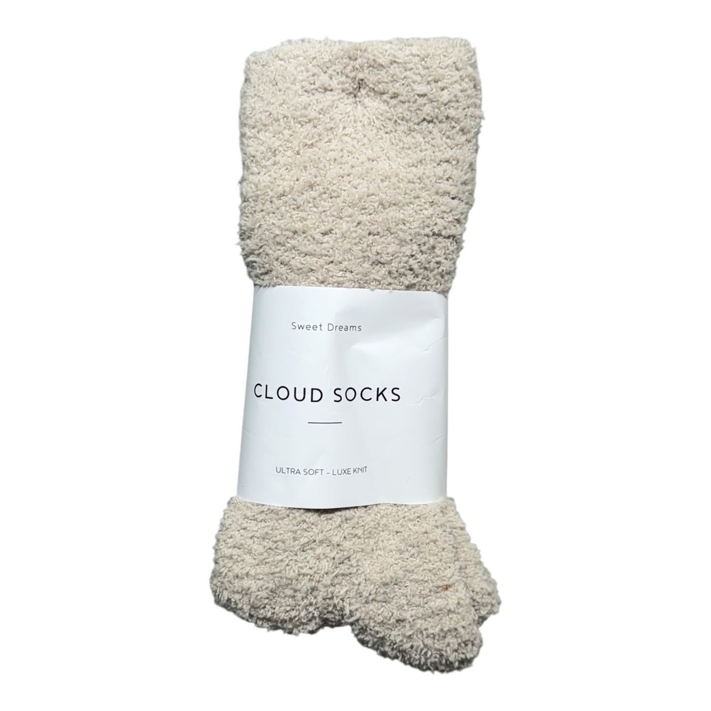 Sweet Dreams Cloud Socks Ultra Soft Luxe Knit Fuzzy Beige Oatmeal Crew Socks NEW